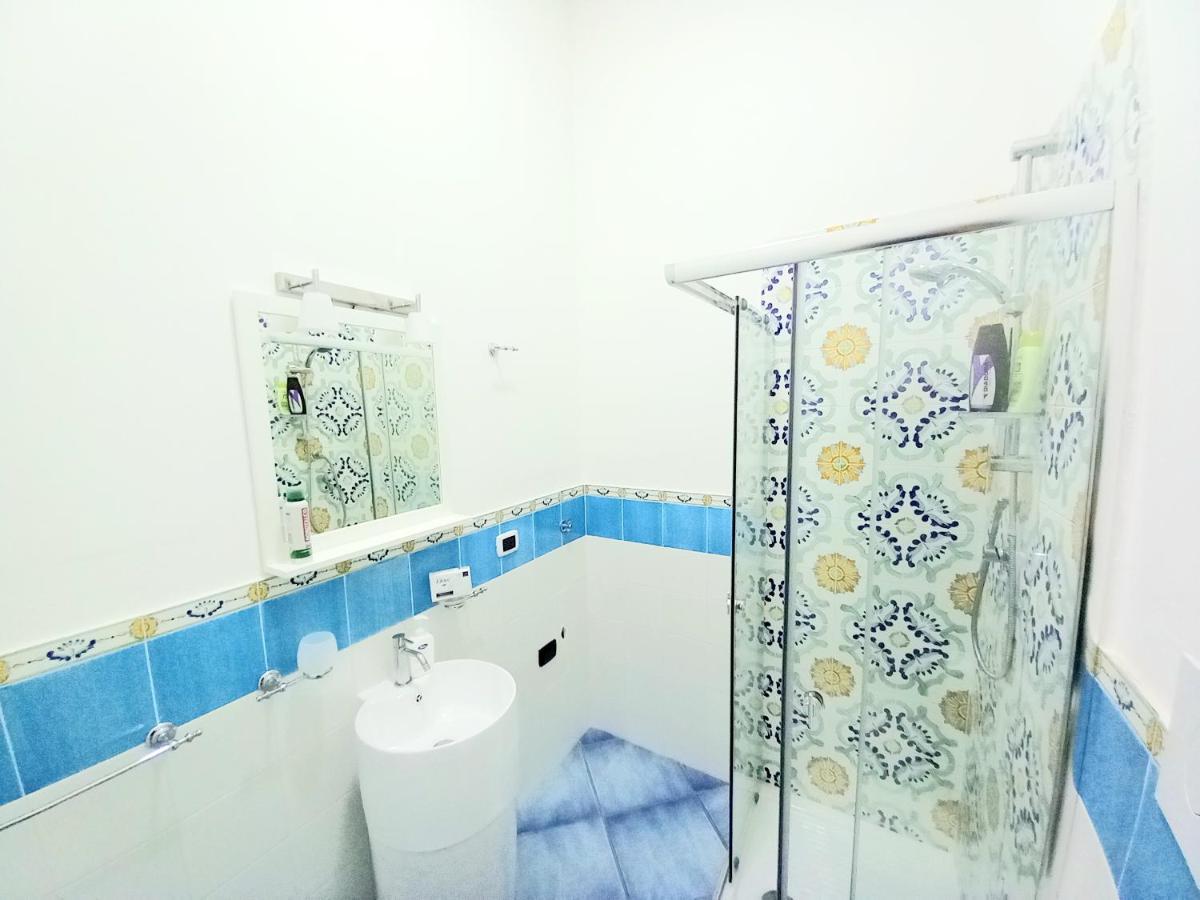 Central Apartment *